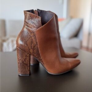 Stivali Brown Snakeskin Heeled Boots